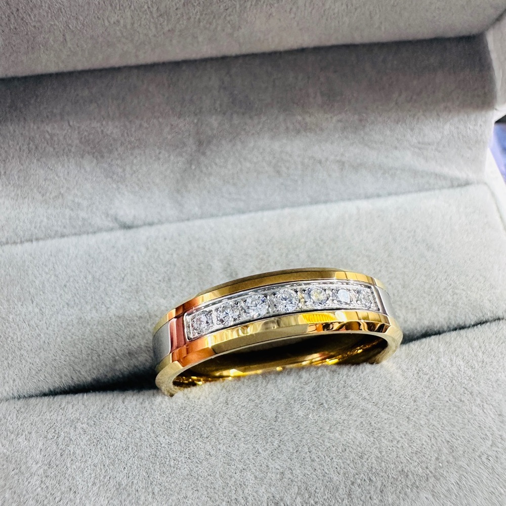 Elegant Gold and Silver Women's Ring